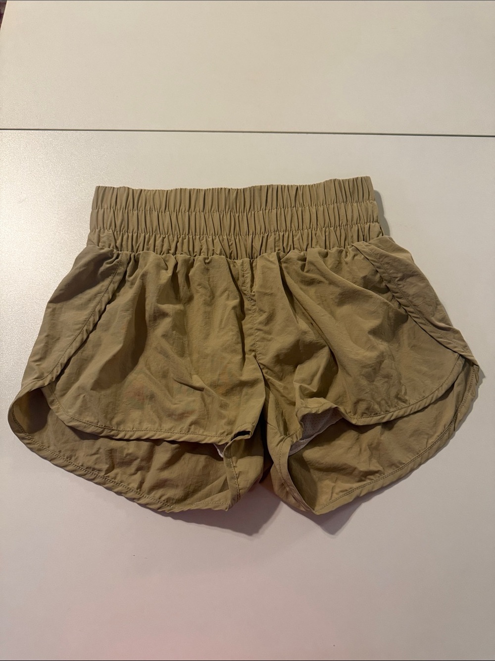 Women’s Elastic Waist Khaki Shorts